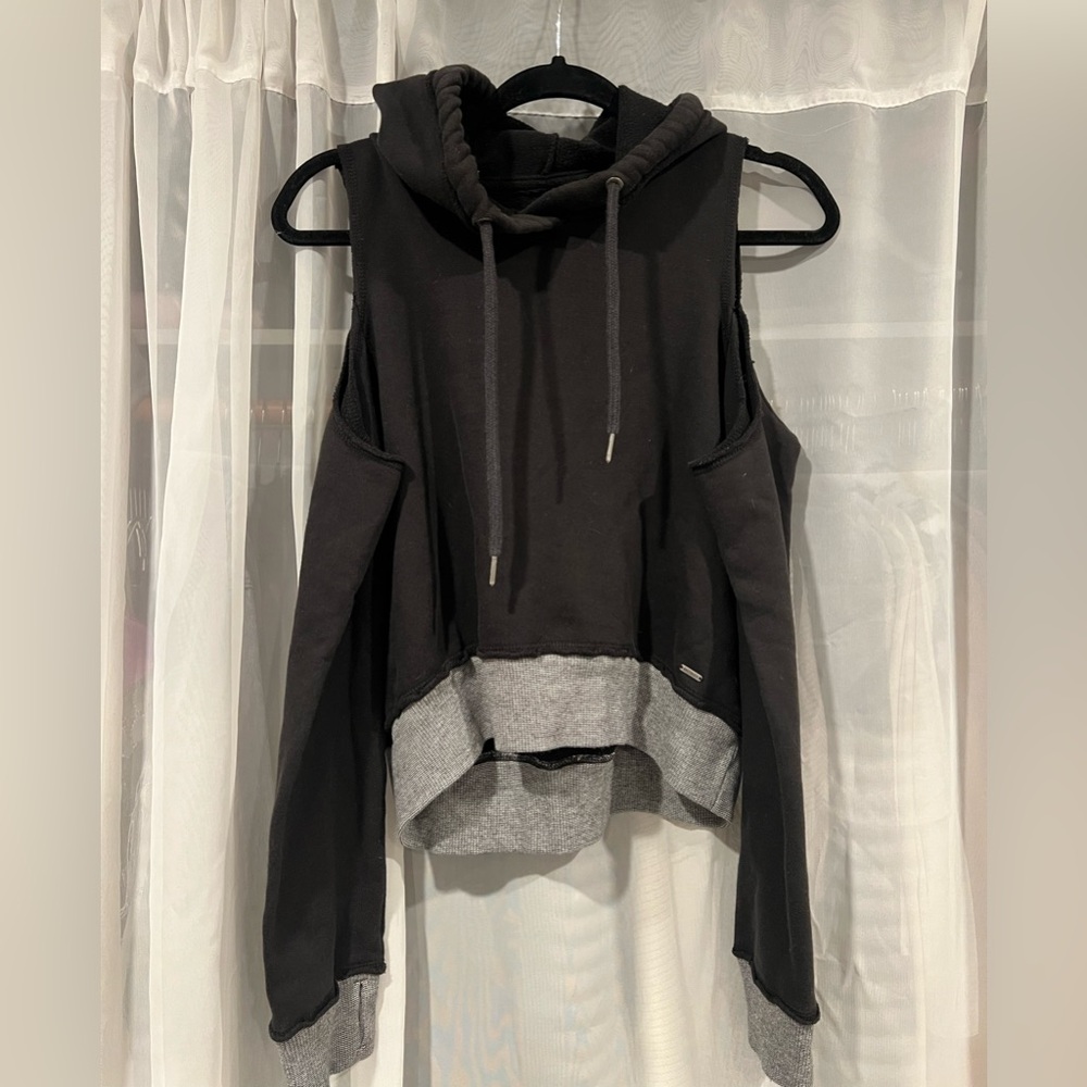 Hollister hoodie